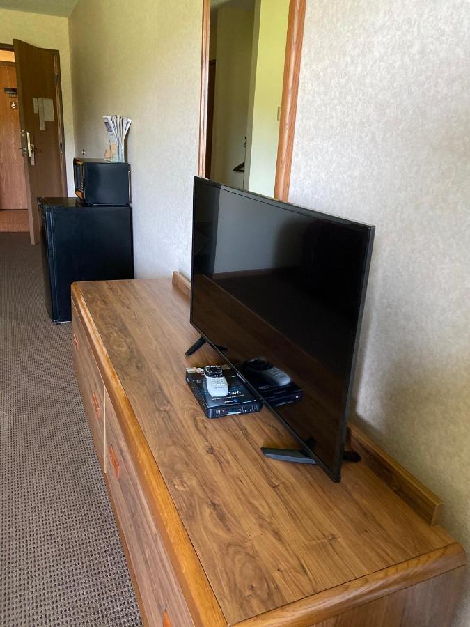 Amerivu Inn Prentice Dış mekan fotoğraf