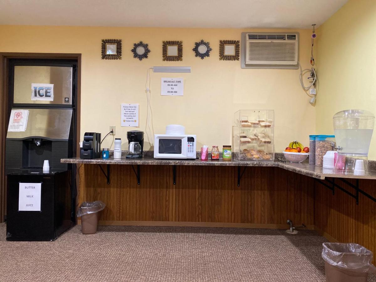 Amerivu Inn Prentice Dış mekan fotoğraf